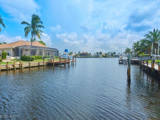 140 Starfish CT, Marco Island, FL 34145