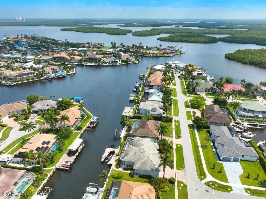 140 Starfish CT, Marco Island, FL 34145