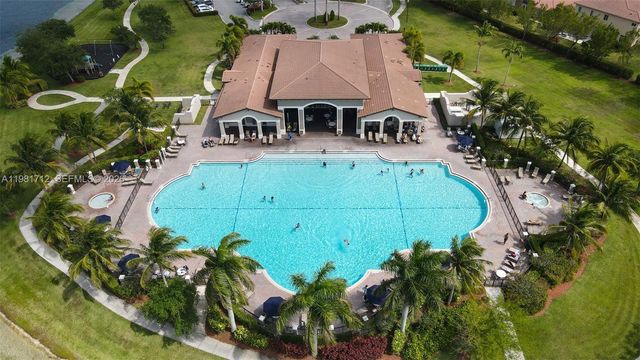 9267 SW 227 ST 2, Miami, FL 33190