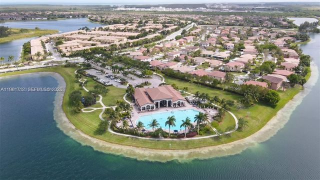 9267 SW 227 ST 2, Miami, FL 33190