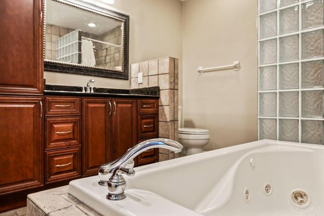 5901 Countryhills Drive, Green Twp, OH 45233