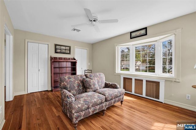 11 Meyer Place, Pequannock Township, NJ 07444