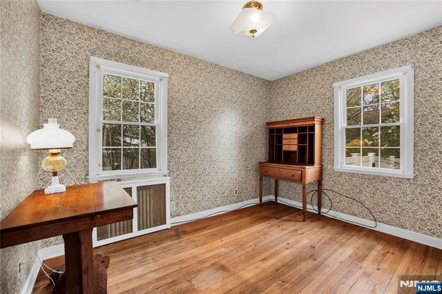 11 Meyer Place, Pequannock Township, NJ 07444