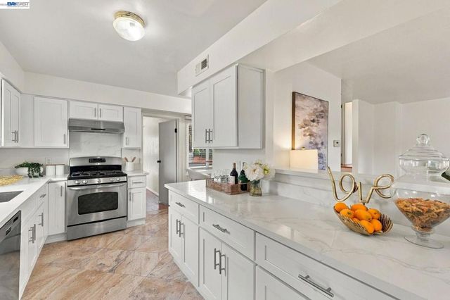 3443 Brookdale Blvd, Castro Valley, CA 94546