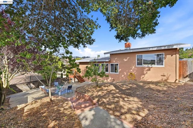 3443 Brookdale Blvd, Castro Valley, CA 94546
