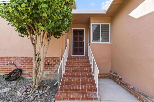 3443 Brookdale Blvd, Castro Valley, CA 94546