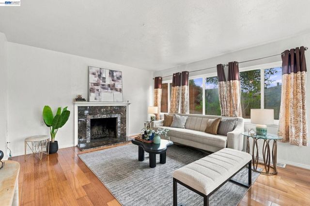 3443 Brookdale Blvd, Castro Valley, CA 94546