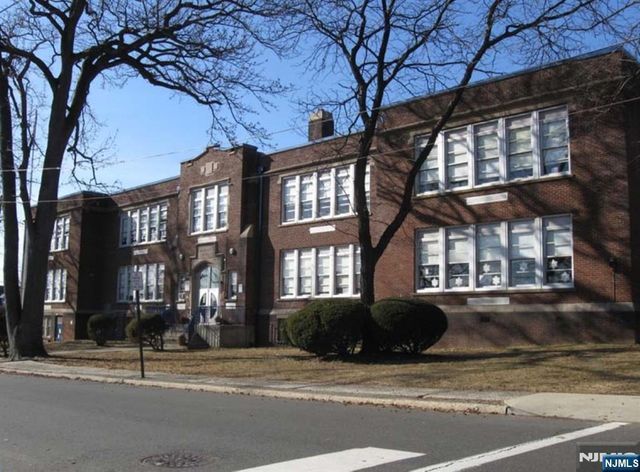 132 Queen Anne Road 1, Bogota, NJ 07603