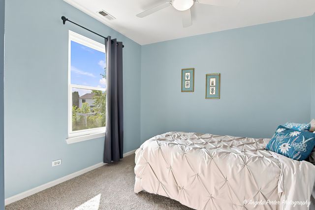 134 E Old Mill Trail, Antioch, IL 60002