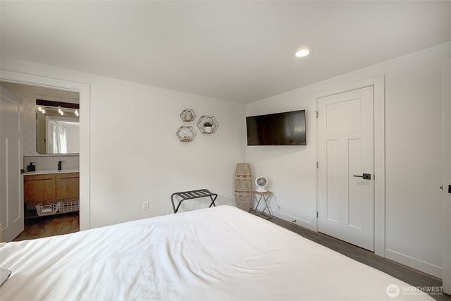 11310 5th Avenue NE, Seattle, WA 98125