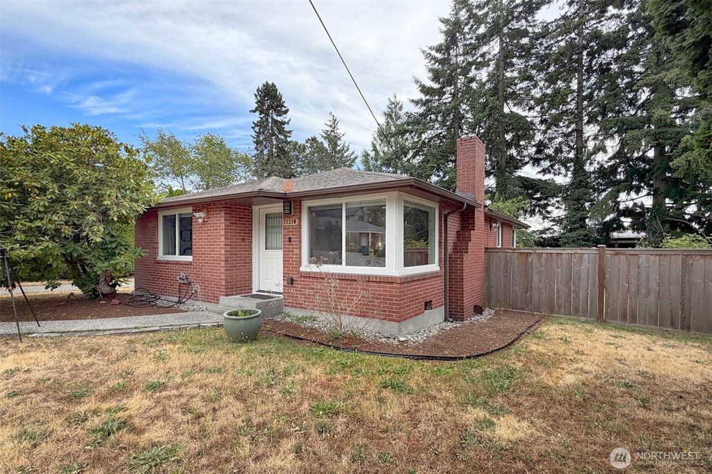 11310 5th Avenue NE, Seattle, WA 98125