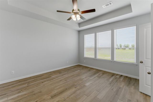 2627 Witness Tree Road, Oak Ridge, TX 75161