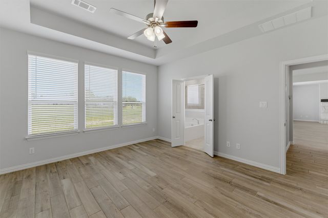 2627 Witness Tree Road, Oak Ridge, TX 75161