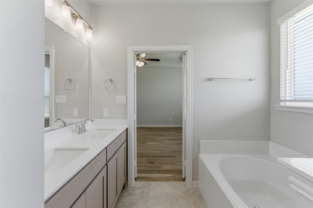 2627 Witness Tree Road, Oak Ridge, TX 75161
