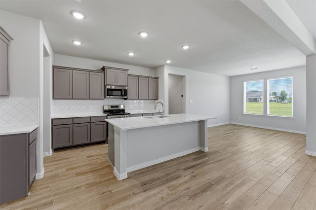 2627 Witness Tree Road, Oak Ridge, TX 75161