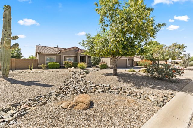 237 E DESERT HOLLY Drive, San Tan Valley, AZ 85143
