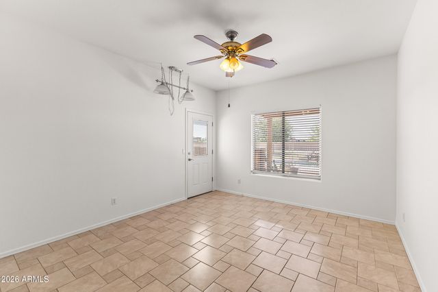 237 E DESERT HOLLY Drive, San Tan Valley, AZ 85143