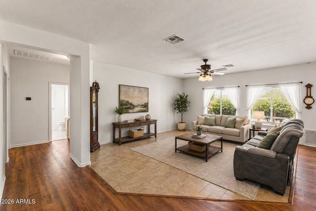 237 E DESERT HOLLY Drive, San Tan Valley, AZ 85143