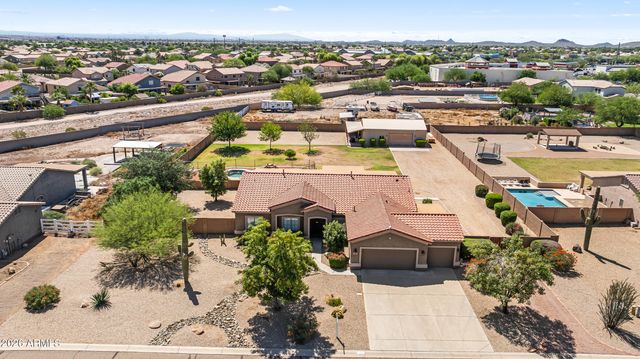 237 E DESERT HOLLY Drive, San Tan Valley, AZ 85143