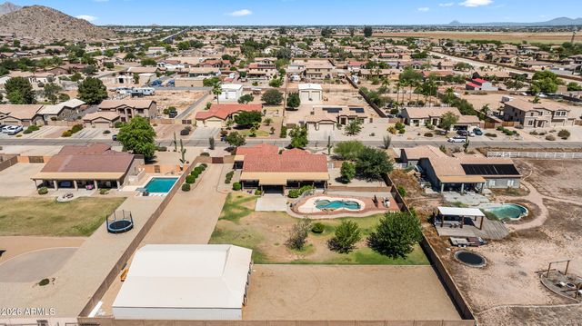 237 E DESERT HOLLY Drive, San Tan Valley, AZ 85143