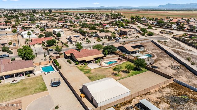 237 E DESERT HOLLY Drive, San Tan Valley, AZ 85143
