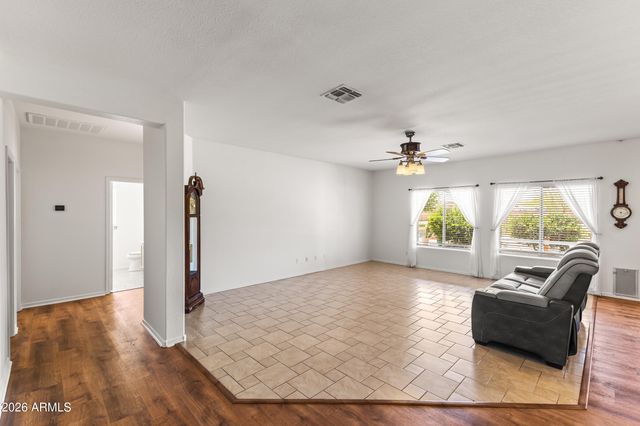 237 E DESERT HOLLY Drive, San Tan Valley, AZ 85143