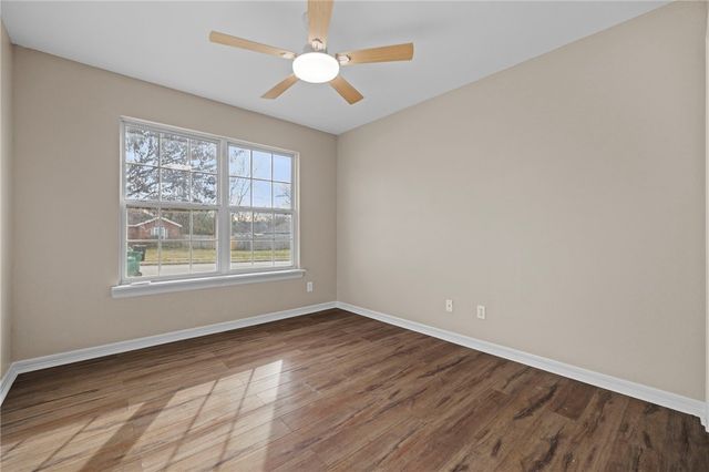 42 Rob Street, Farmington, AR 72730