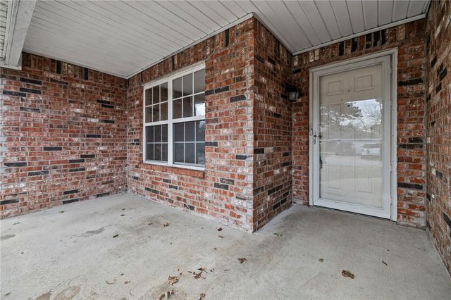 42 Rob Street, Farmington, AR 72730