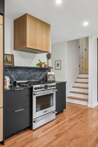 7524 W Wisconsin AVENUE, Wauwatosa, WI 53213