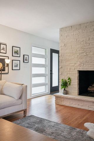 7524 W Wisconsin AVENUE, Wauwatosa, WI 53213