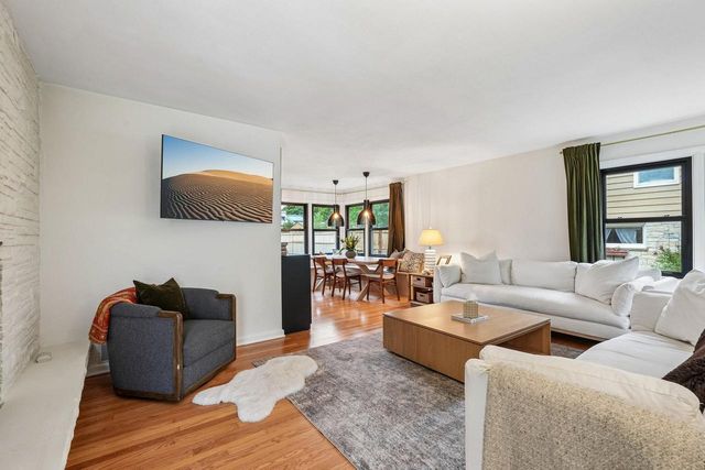 7524 W Wisconsin AVENUE, Wauwatosa, WI 53213