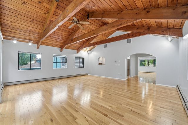 69 Lake St, Shrewsbury, MA 01545