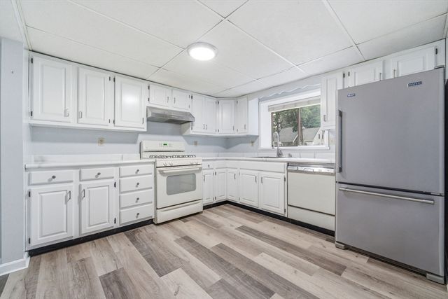 69 Lake St, Shrewsbury, MA 01545