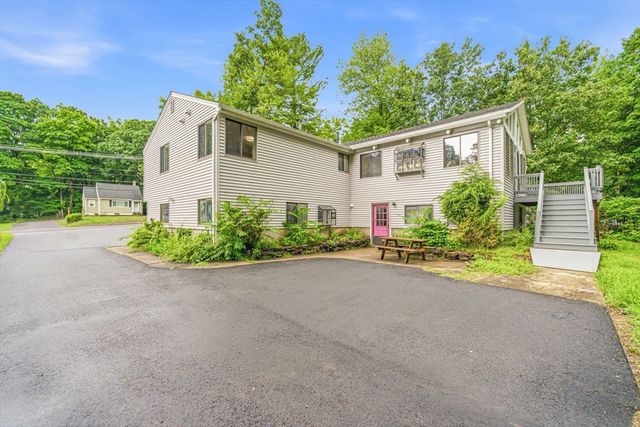 69 Lake St, Shrewsbury, MA 01545