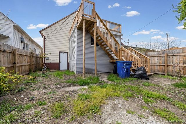 12140 Mitchell Street, Hamtramck, MI 48212