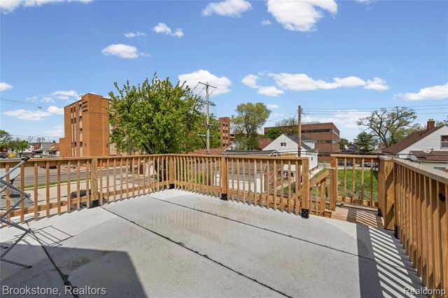 12140 Mitchell Street, Hamtramck, MI 48212