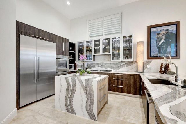 118 Via Quantera, Palm Beach Gardens, FL 33418