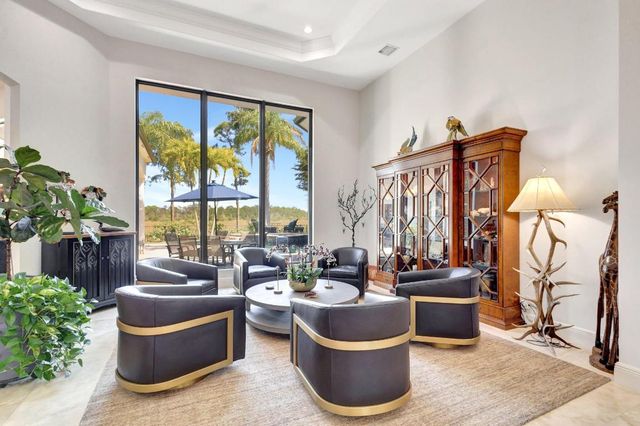 118 Via Quantera, Palm Beach Gardens, FL 33418