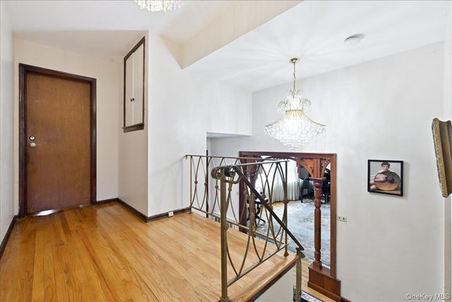 288 Brower Avenue, Rockville Centre, NY 11570