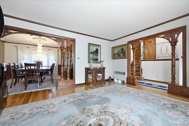 288 Brower Avenue, Rockville Centre, NY 11570