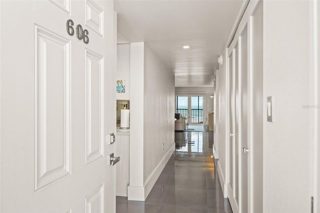 420 BEACH ROAD 606, Sarasota, FL 34242