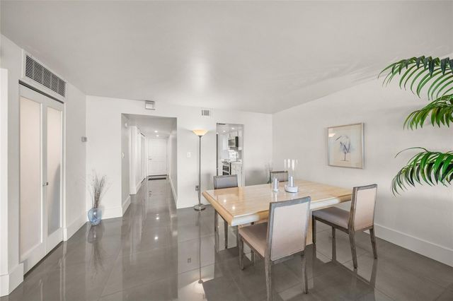 420 BEACH ROAD 606, Sarasota, FL 34242