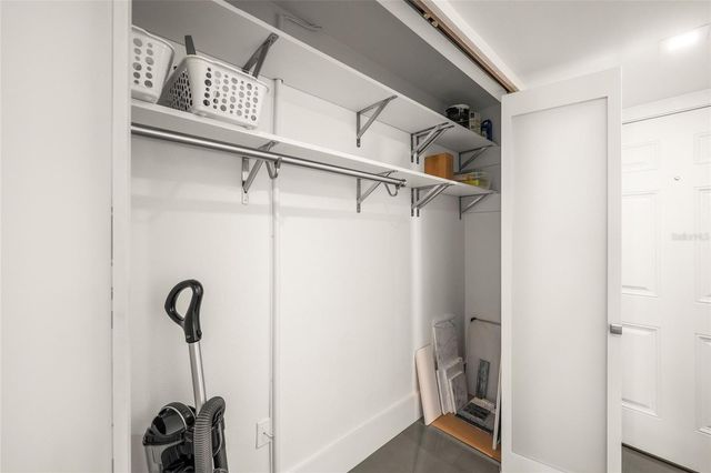 420 BEACH ROAD 606, Sarasota, FL 34242