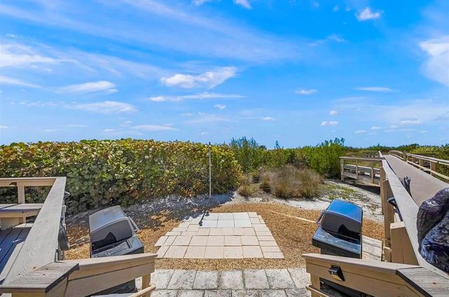 420 BEACH ROAD 606, Sarasota, FL 34242