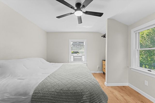 21 Fyrbeck Ave, Shrewsbury, MA 01545