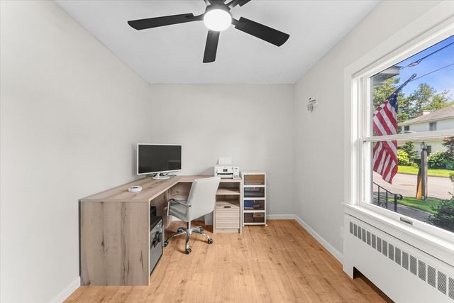 21 Fyrbeck Ave, Shrewsbury, MA 01545