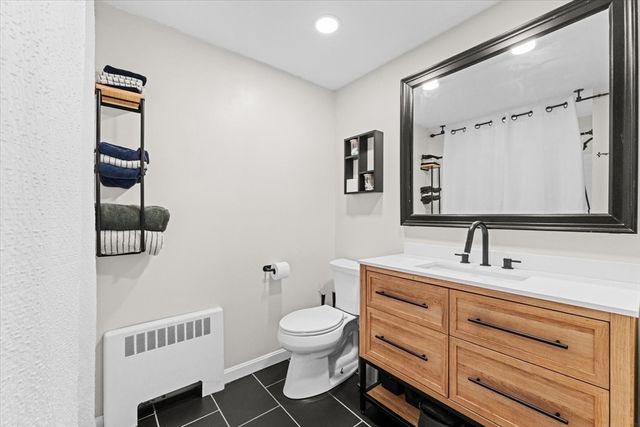 21 Fyrbeck Ave, Shrewsbury, MA 01545