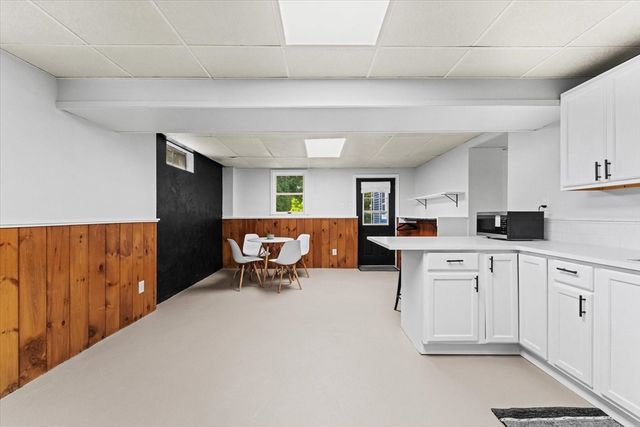 21 Fyrbeck Ave, Shrewsbury, MA 01545