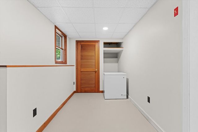 21 Fyrbeck Ave, Shrewsbury, MA 01545