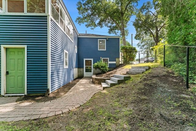 21 Fyrbeck Ave, Shrewsbury, MA 01545